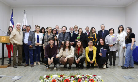 Reconocimientos y desafíos marcan la conmemoración de los 55 años de Pedagogía en Castellano y Comunicación UFRO